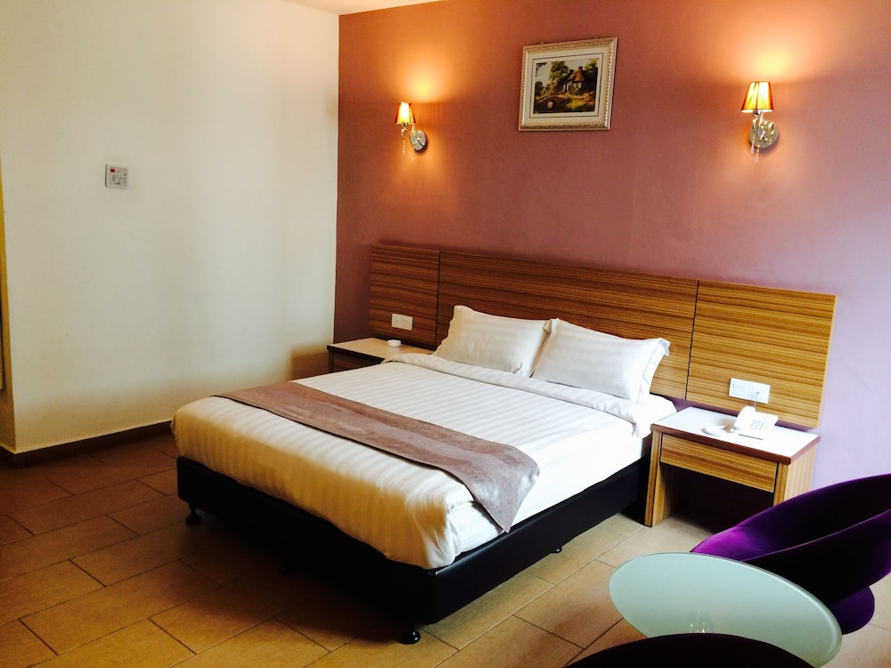 Grand Court Hotel 21/56