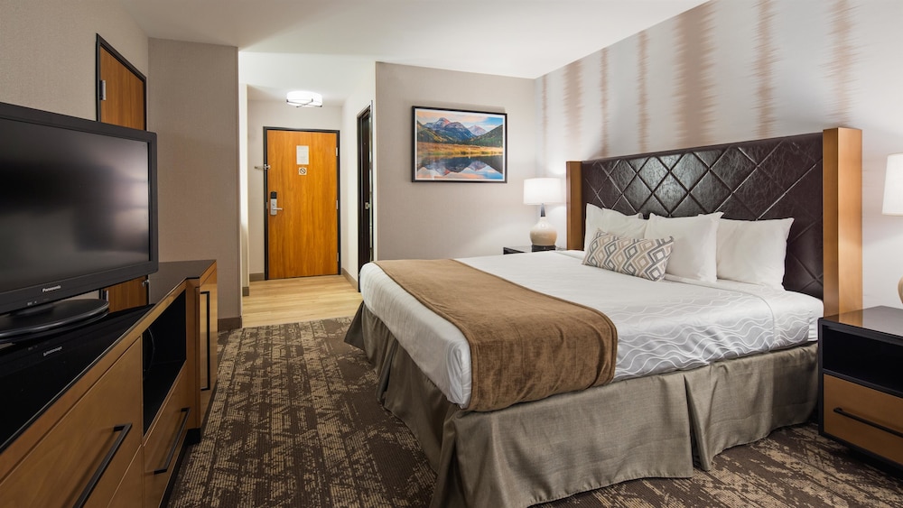 Best Western Holiday Hills 11/45