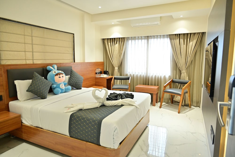 EXECUTIVE, DOUBLE BED