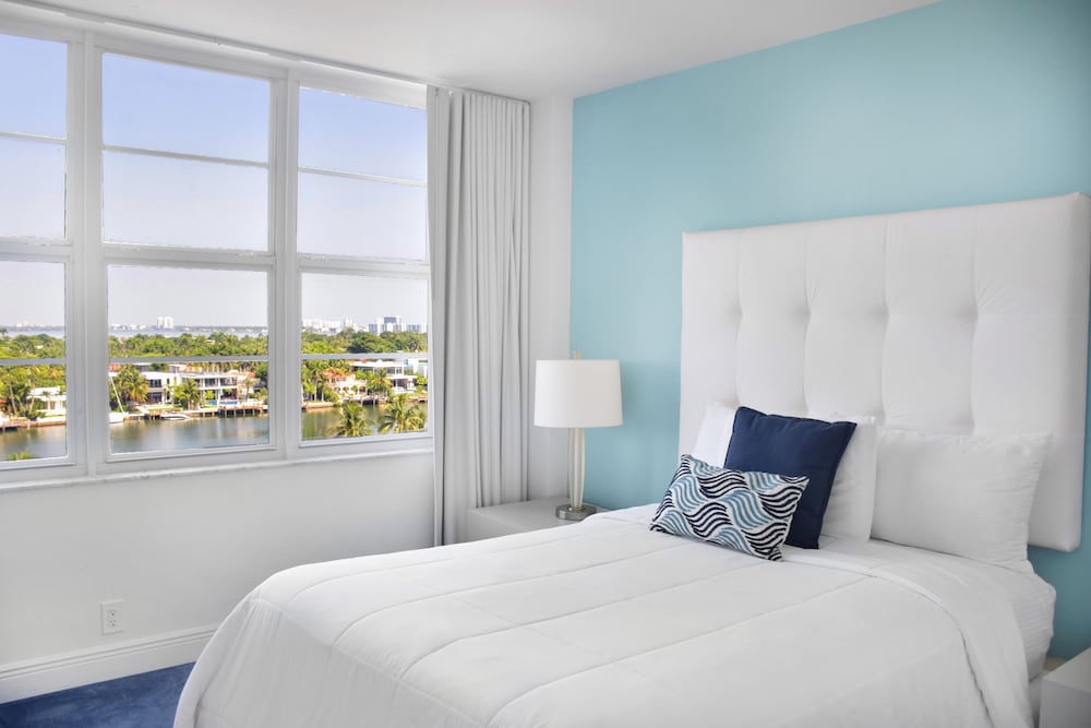 Seacoast Suites Hotel 19/75