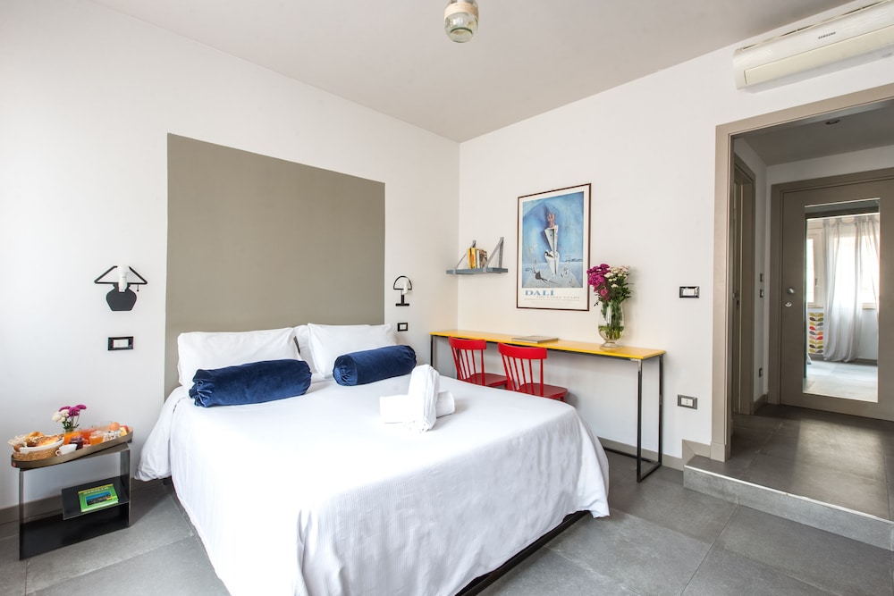 Standard, Double Bed