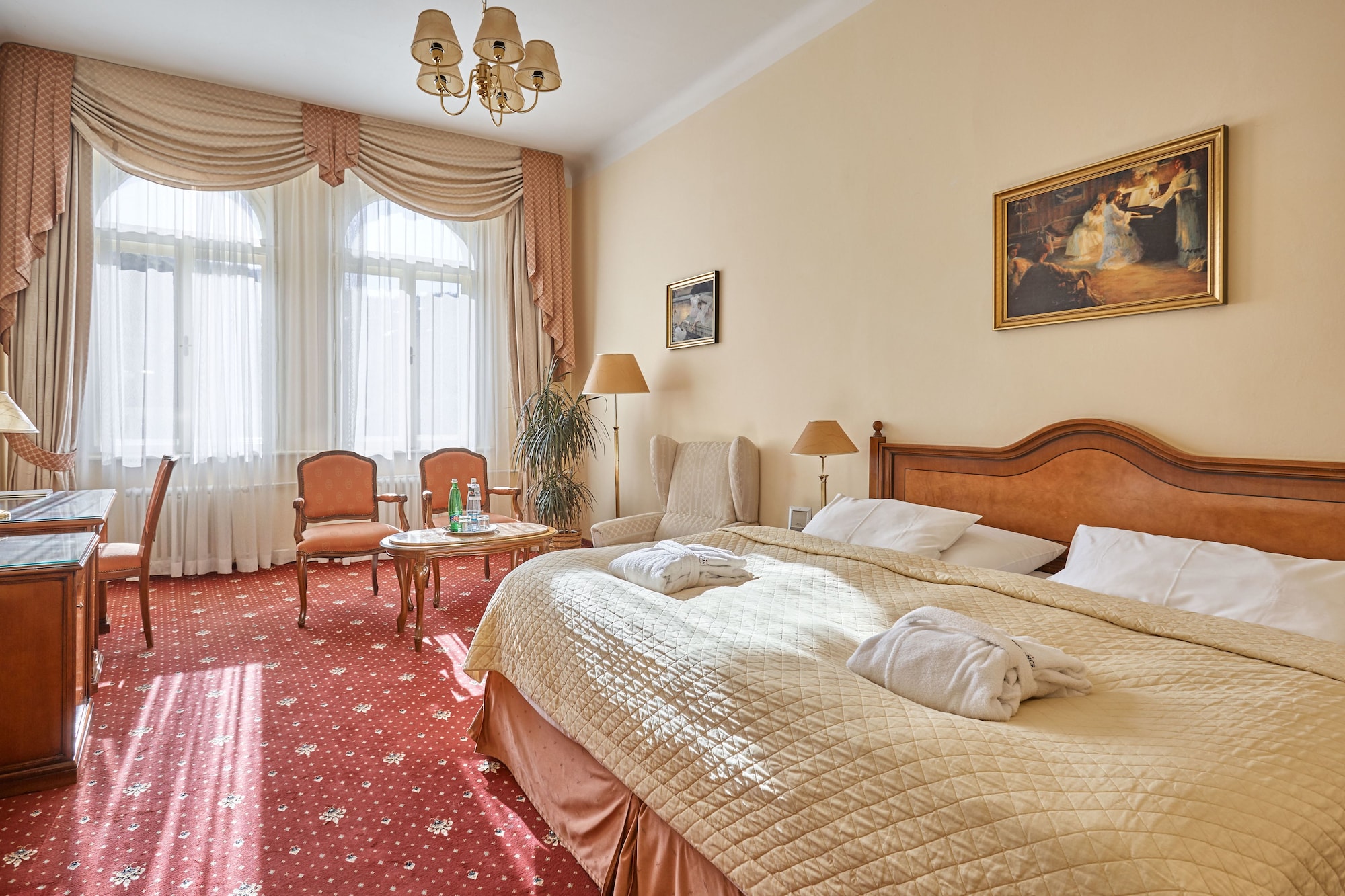 EXCLUSIVE, SUITE, CITY VIEW