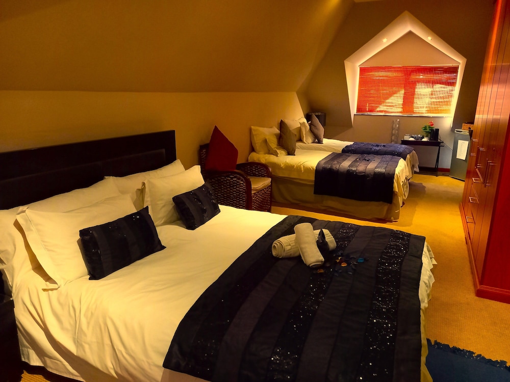 Mandalay Beach Guest House 7/26