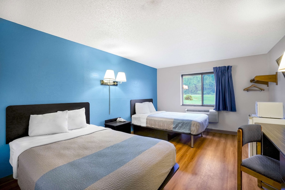 Deluxe, 2 Double Beds