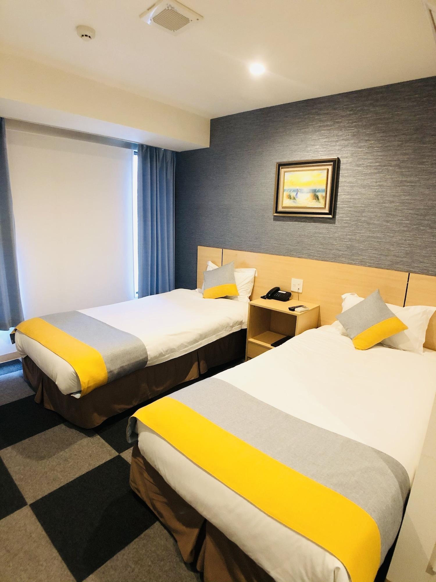 Standard, Twin Beds