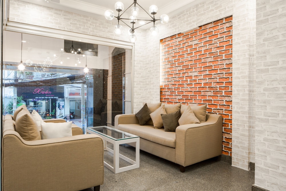 Little Brick Saigon Hotel 34/45