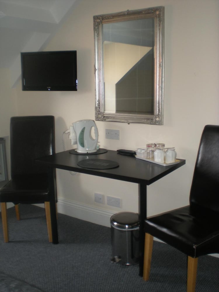 Elmswood Guest House 34/48