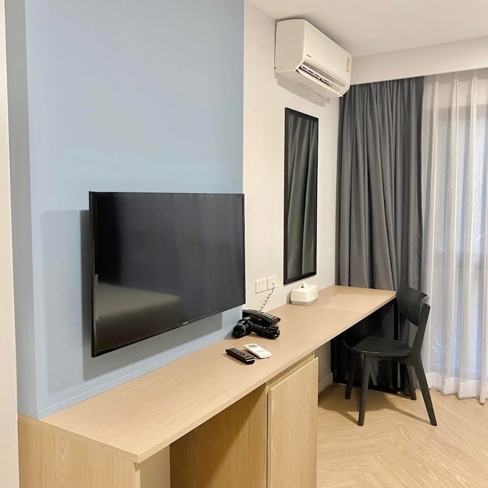 Rico Hotel Ratchadapisek 32 38/43