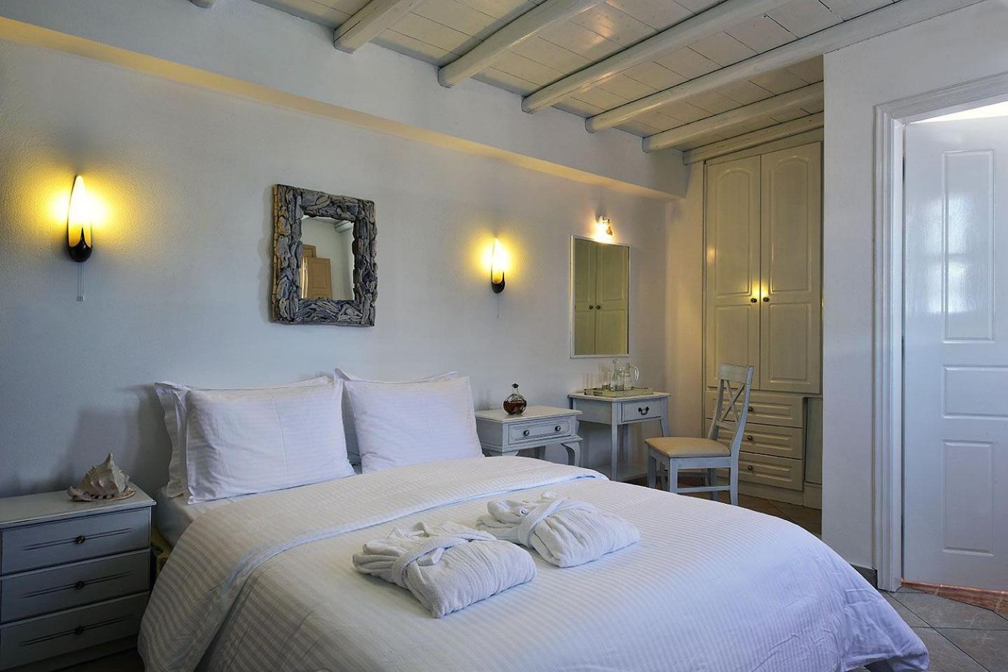 KALLISTI HOTEL 12/50