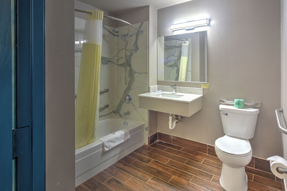 Motel6 Libertyville, IL 44/50