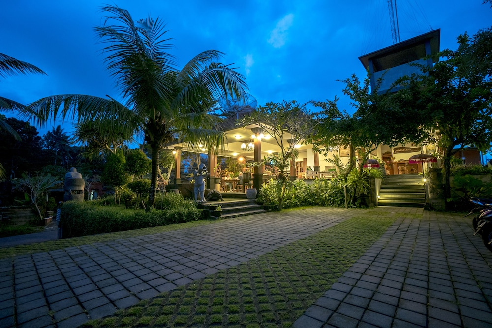 Gita Maha Hotel 35/44