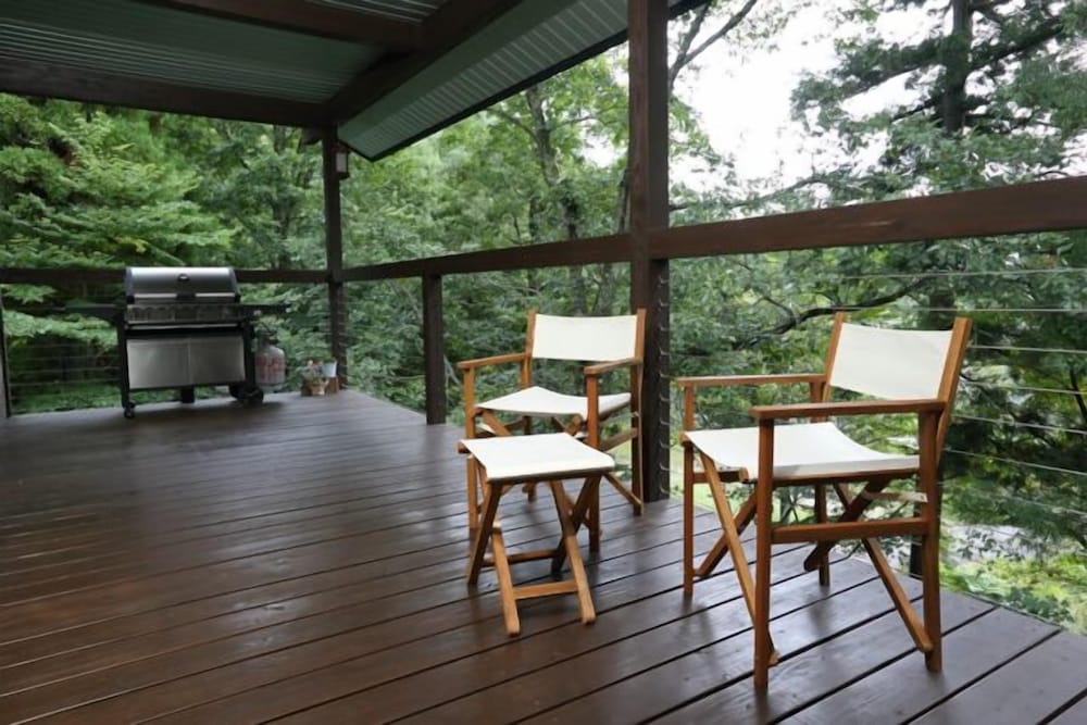 Bears Den Mountain Lodge 27/50