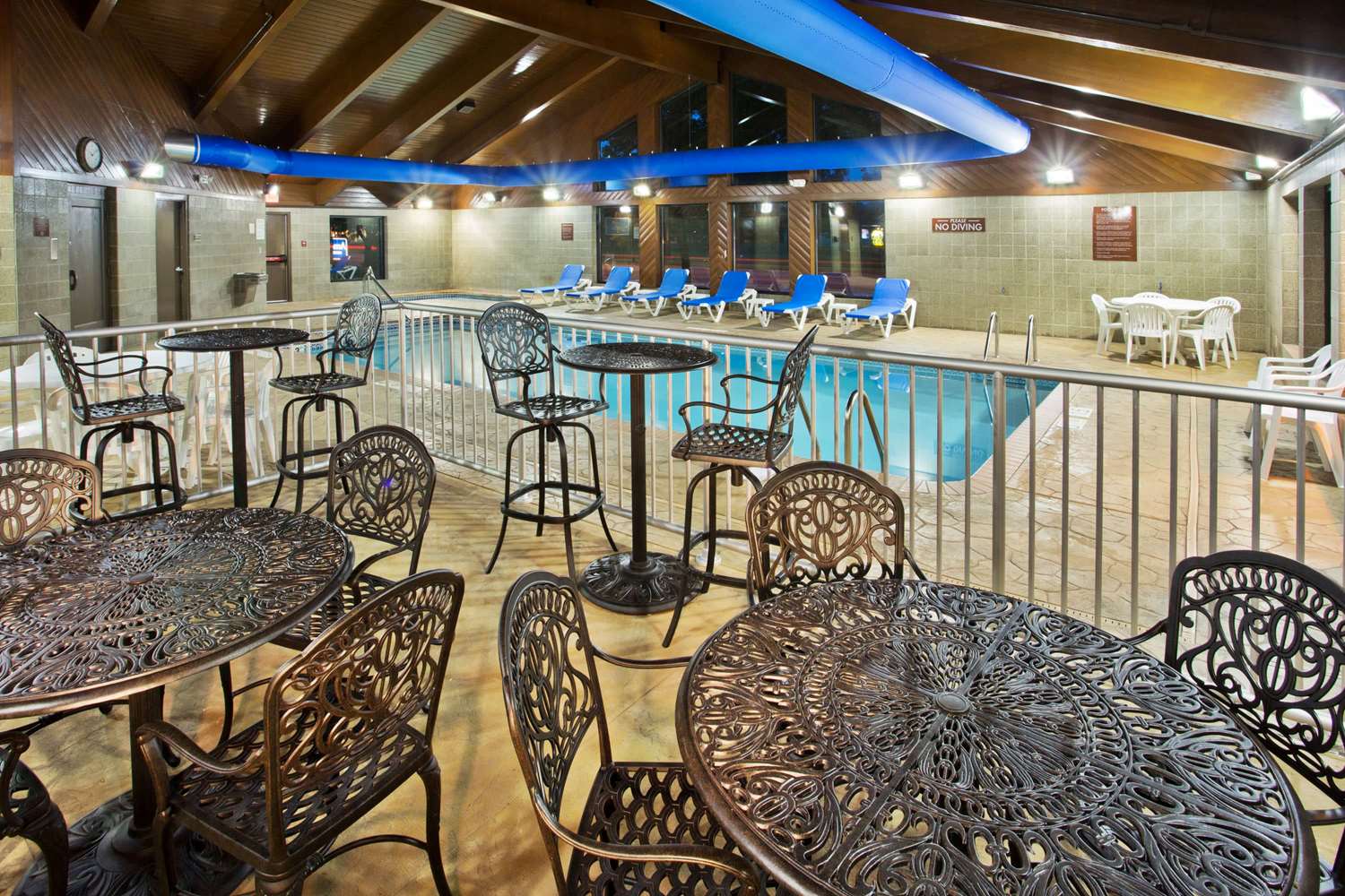 AmericInn by Wyndham Grand Forks 37/46