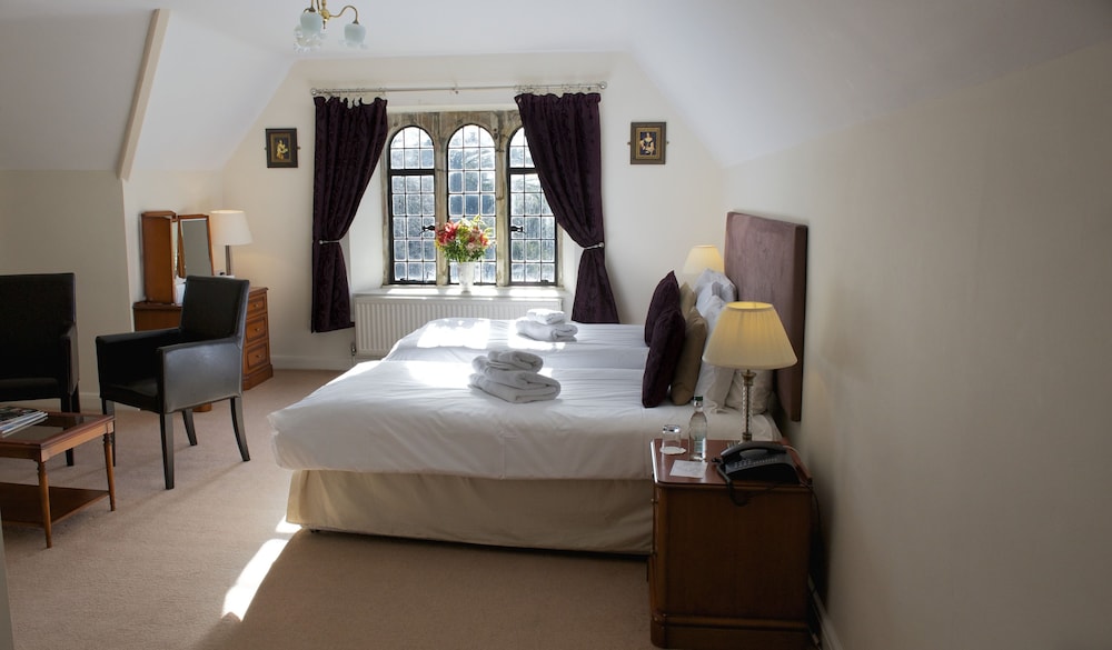 Stonehouse Court Hotel 26/80