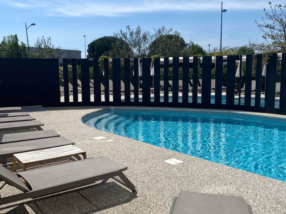 Ibis Lunel Petite Camargue 44/50