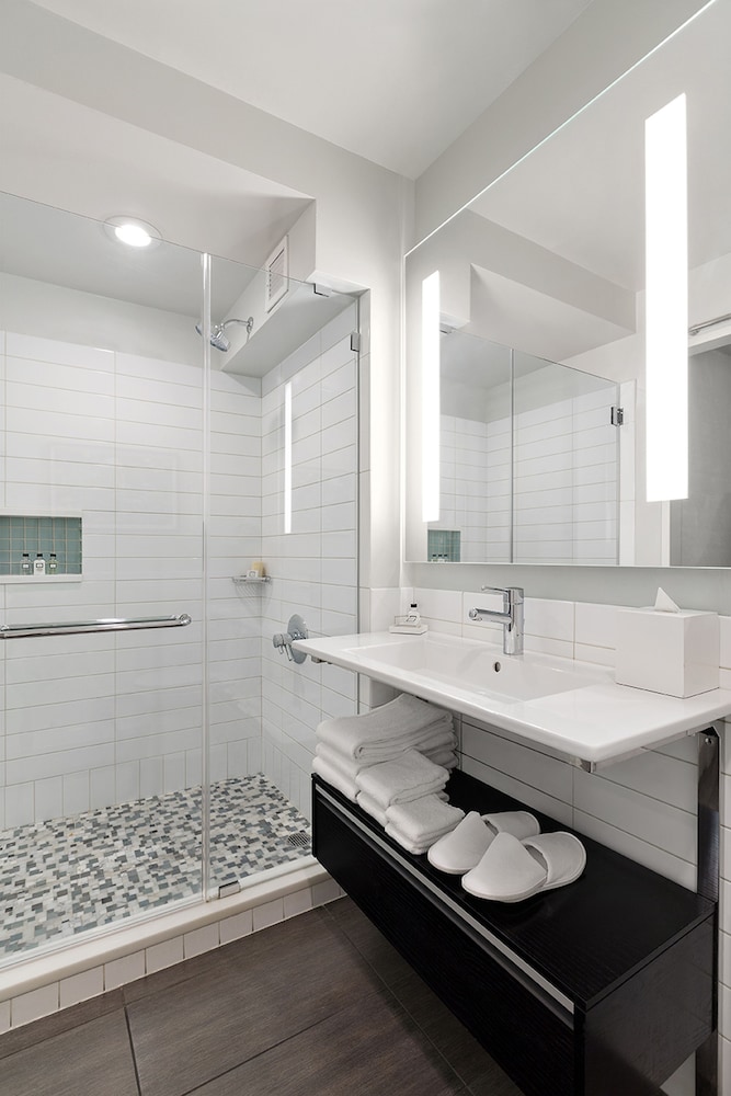 Hotel 48LEX New York 11/70
