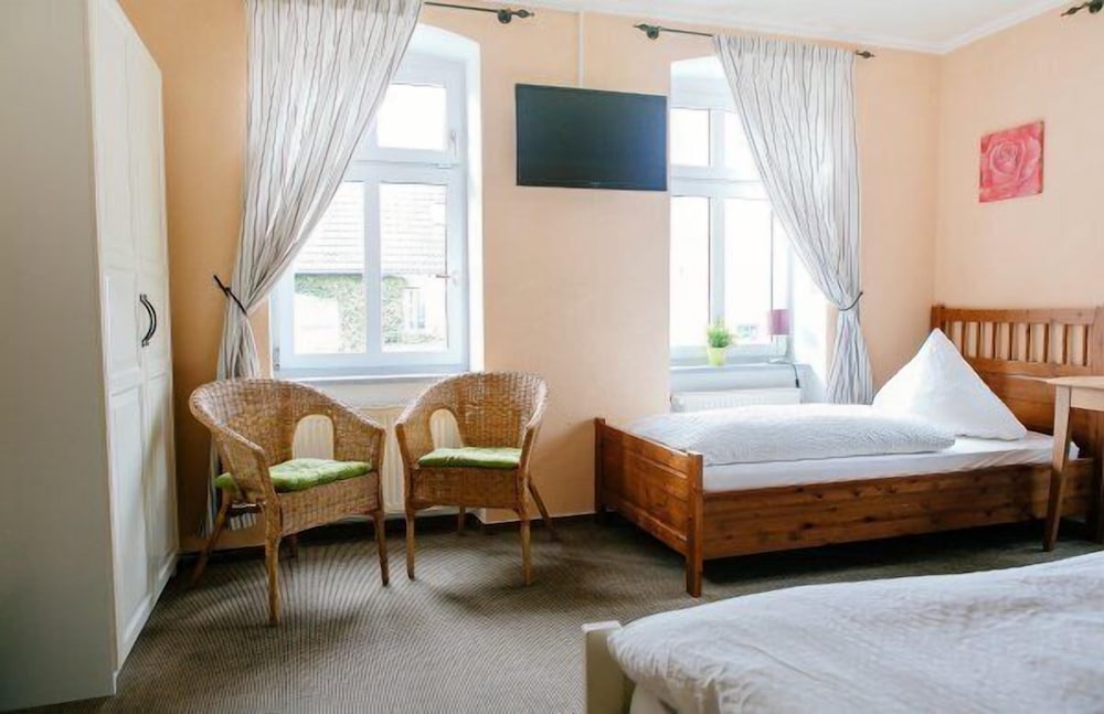 Landhotel Airport-Inn 19/43