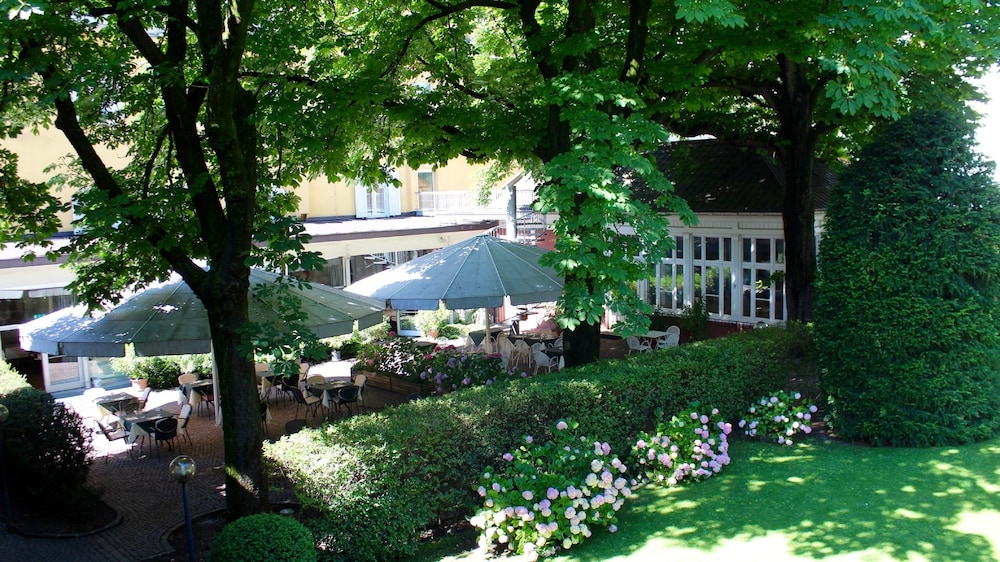 surroundings