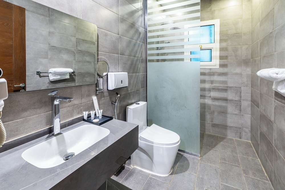 فندق كلاوزر للشقق الفندقية(Clowzer Hotel Apartments) 46/51