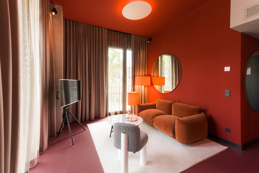 EmiLu Design Hotel 16/50