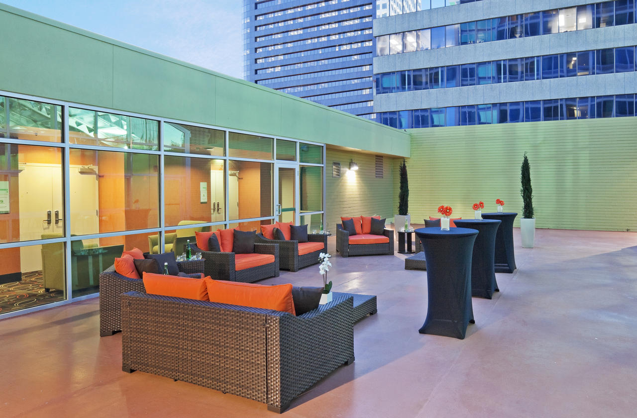 17 West Hotel 15/35