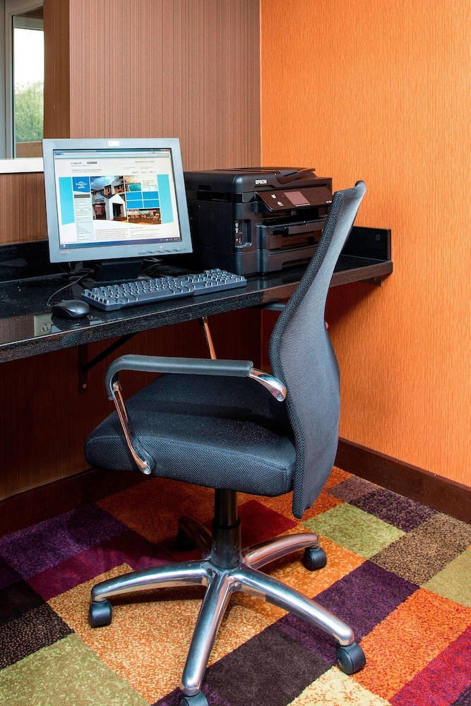 Fairfield Inn and Suites South Bend Mishawaka 20/21