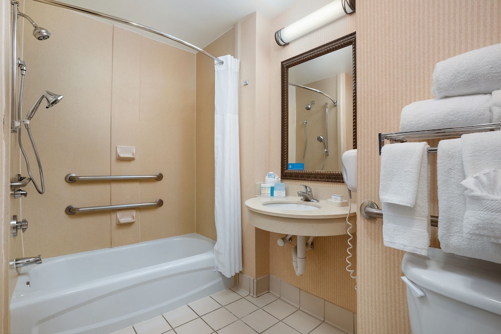 Hampton Inn By Hilton Springfield 20/49