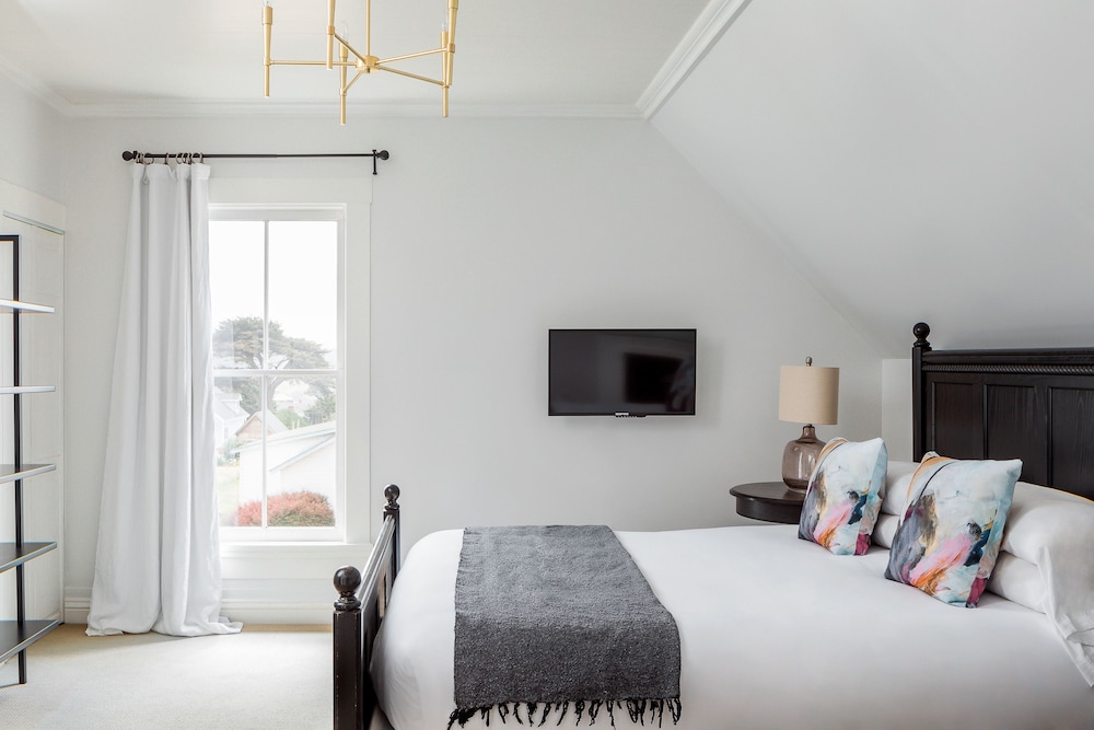 Inns of Mendocino 17/50