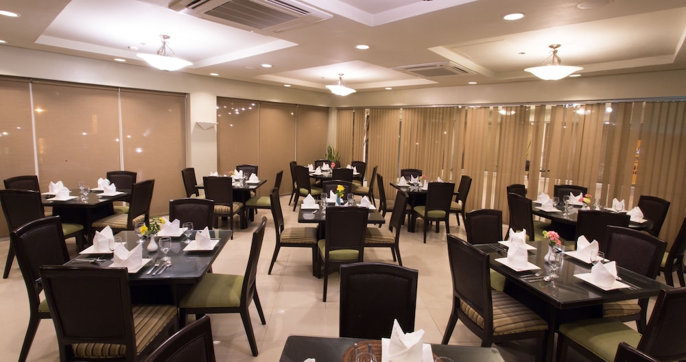 Canyon Cove Hotel & Spa 52/72