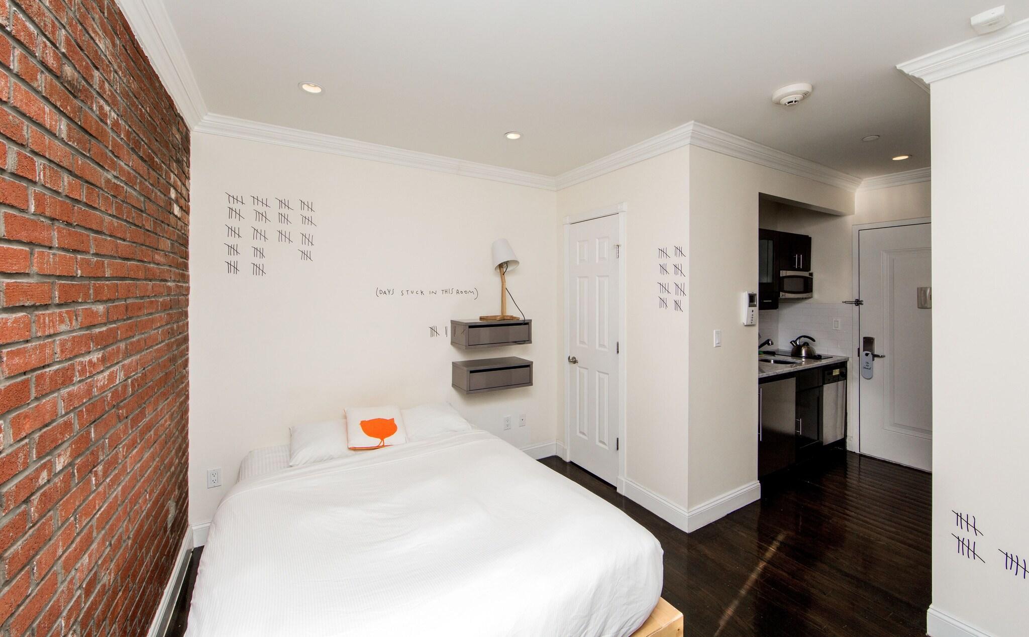 Standard, Queen Bed, Kitchen