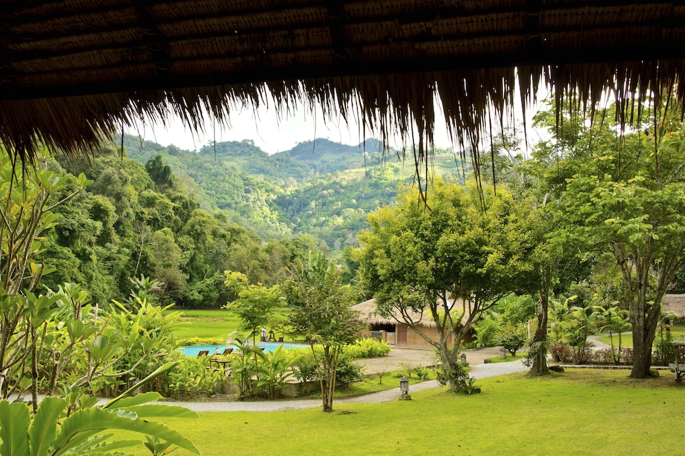 Hmong Hilltribe Lodge 23/42
