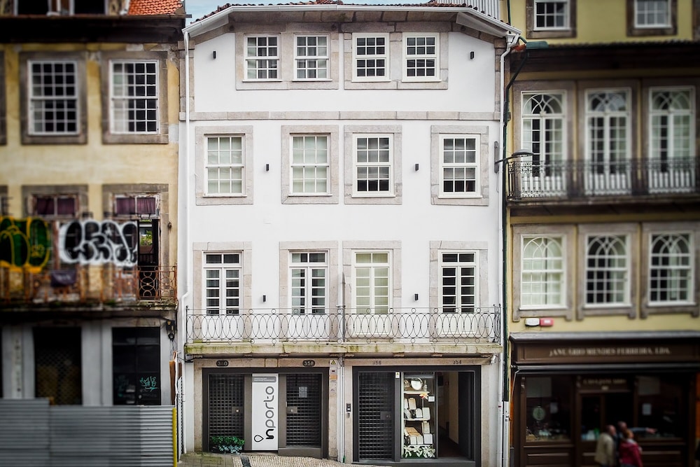 In Porto Gallery Guesthouse photo1