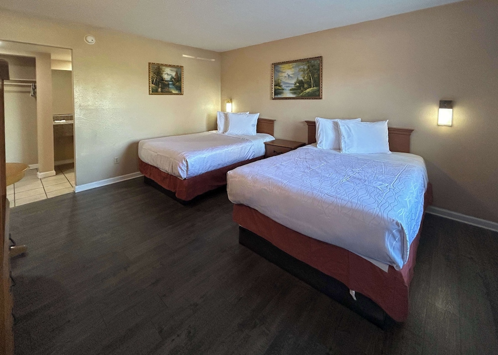 Motel6 Selma, CA 19/57