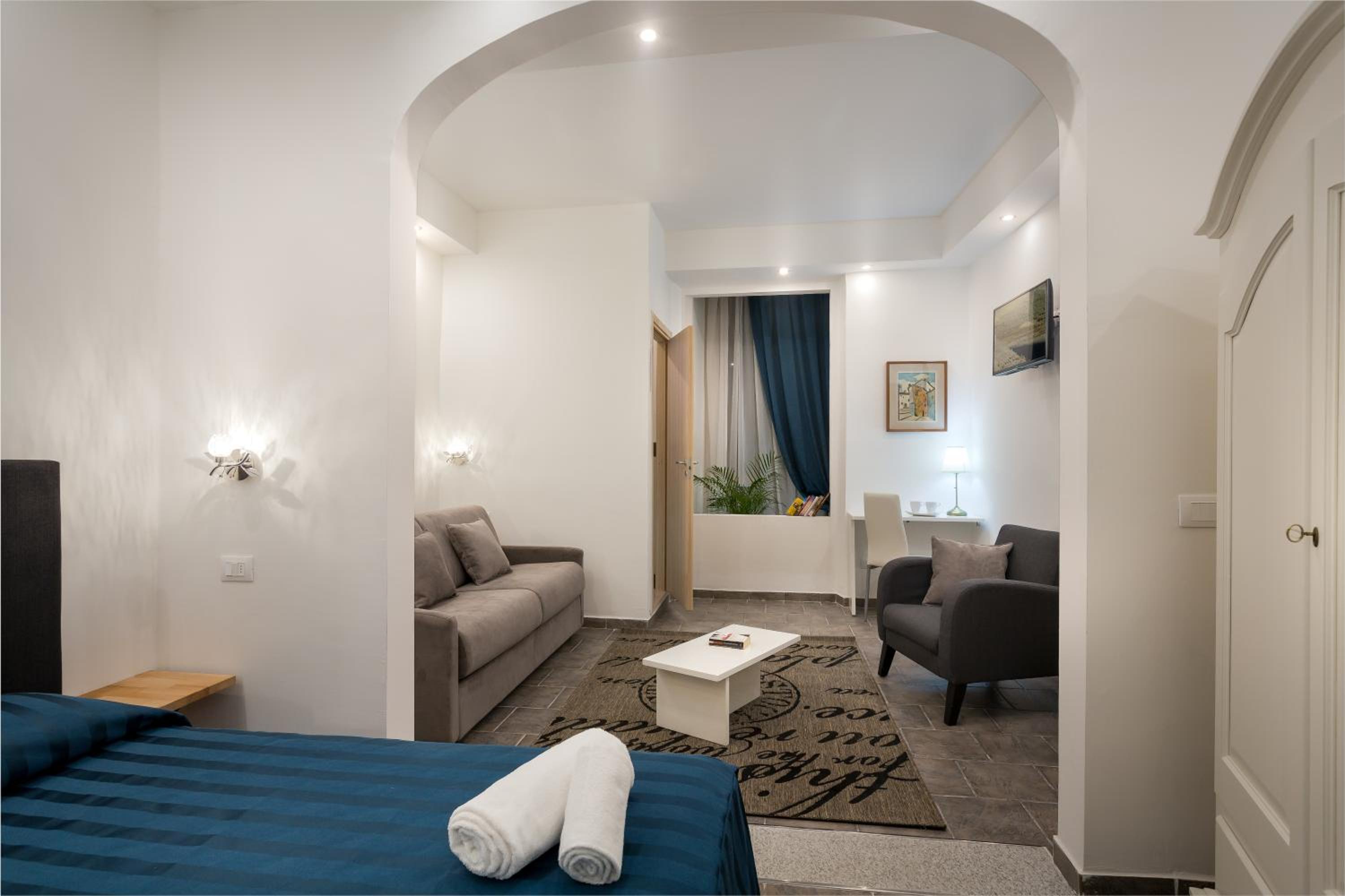 Stella Della Casa 17/30