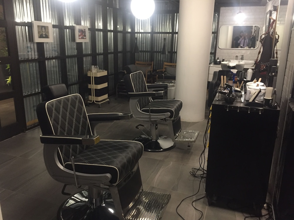 Royal Grand Hotel 50/64