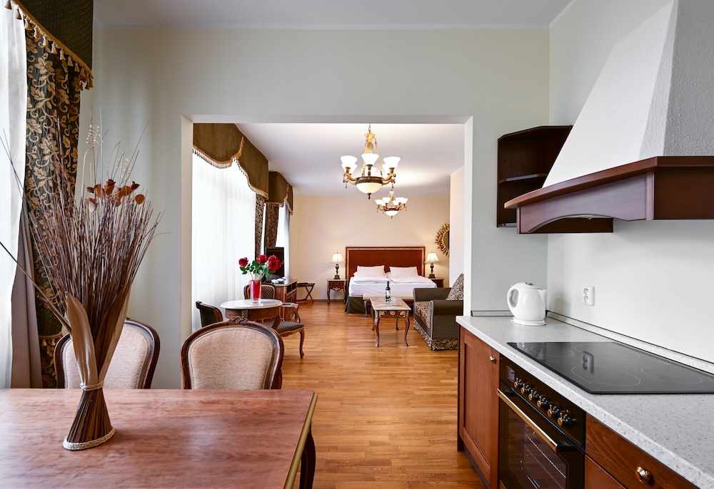Hotel Residence Romanza 62/62