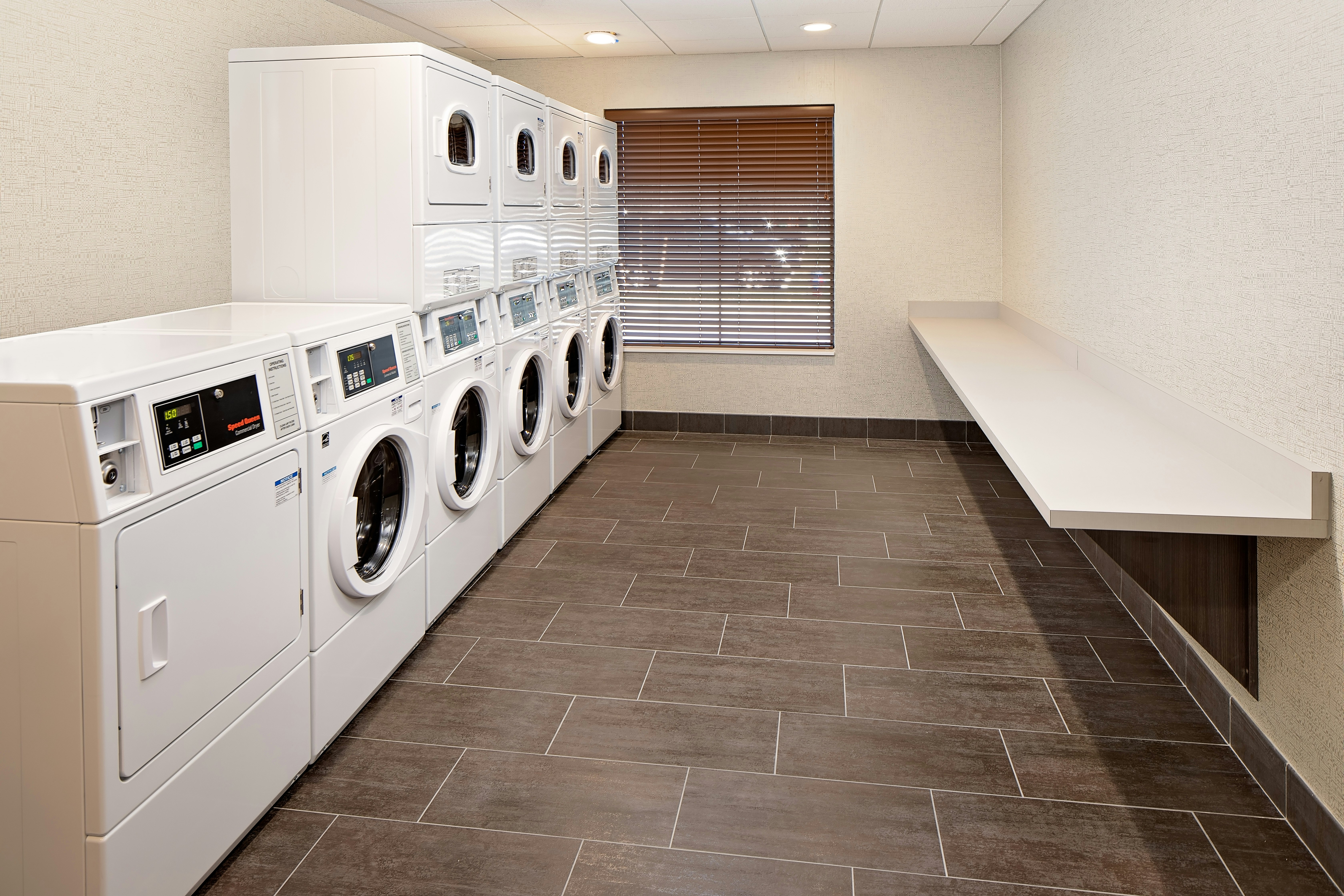 Homewood Suites By Hilton Ronkonkoma 7/34