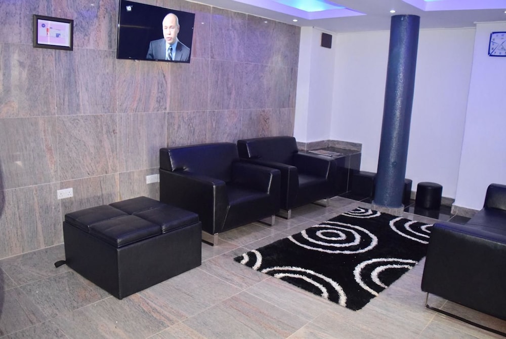Latitude 1 Serviced Suites 18/26
