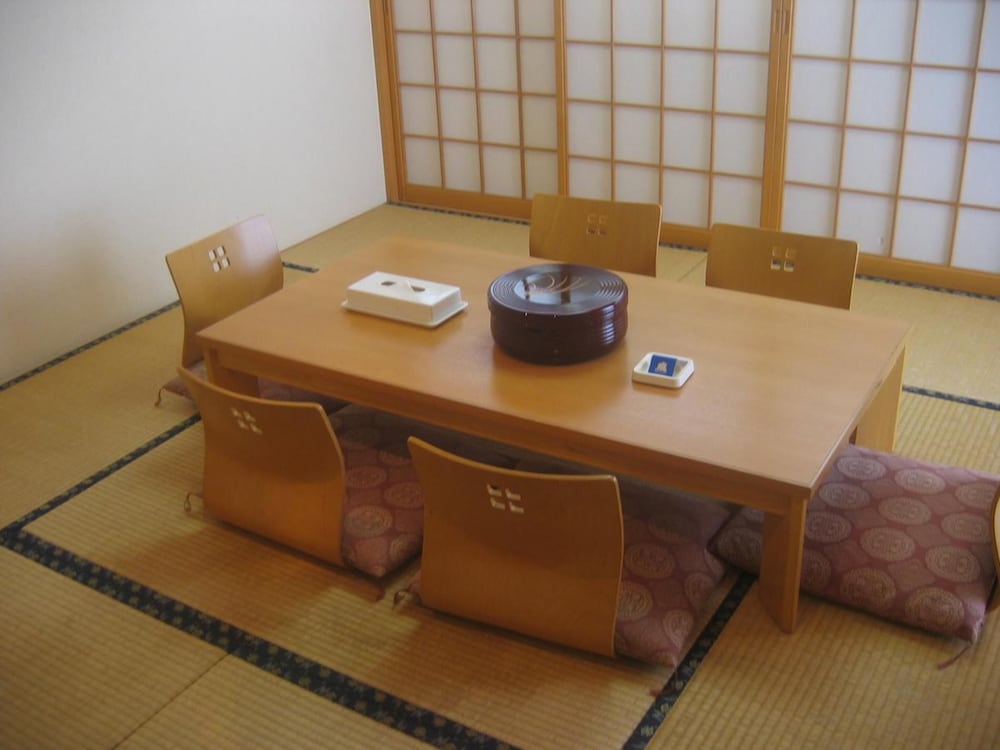 Ryukyu Sun Royal Hotel 52/57