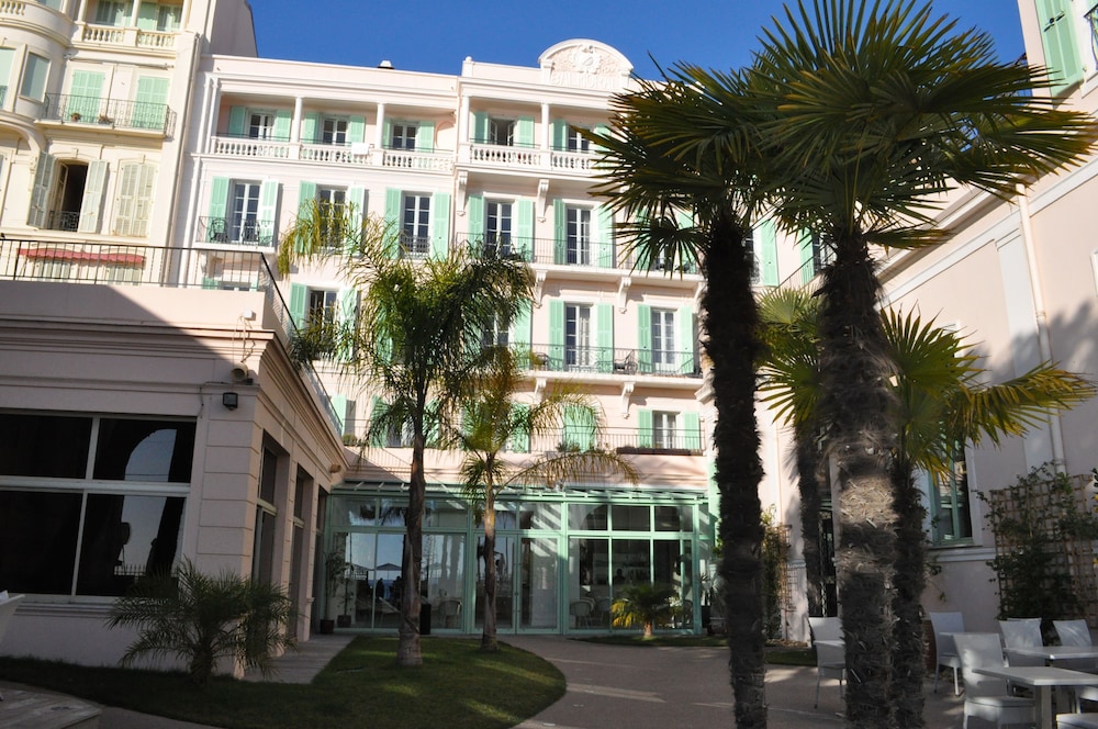 hotel