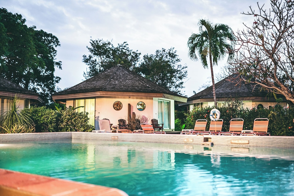 KARIWAK VILLAGE HOLISTIC HAVEN HOTEL 45/50