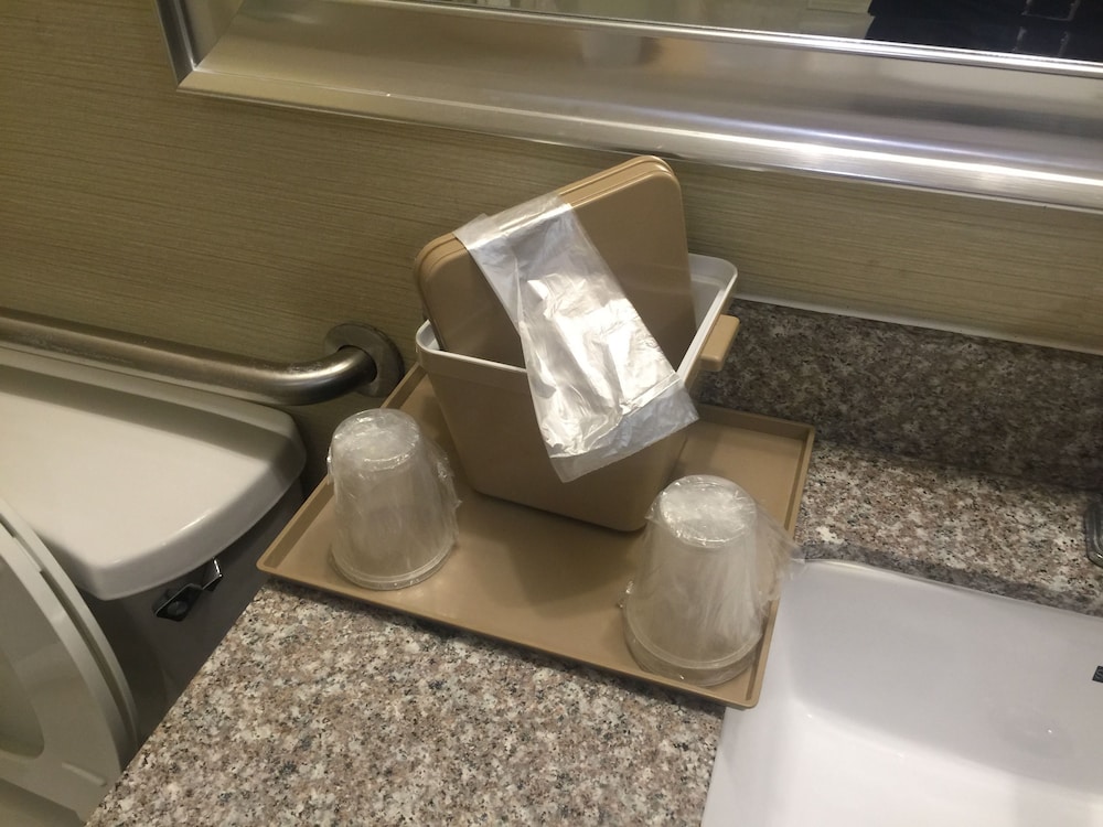Quality Inn Richmond Airport 14/37