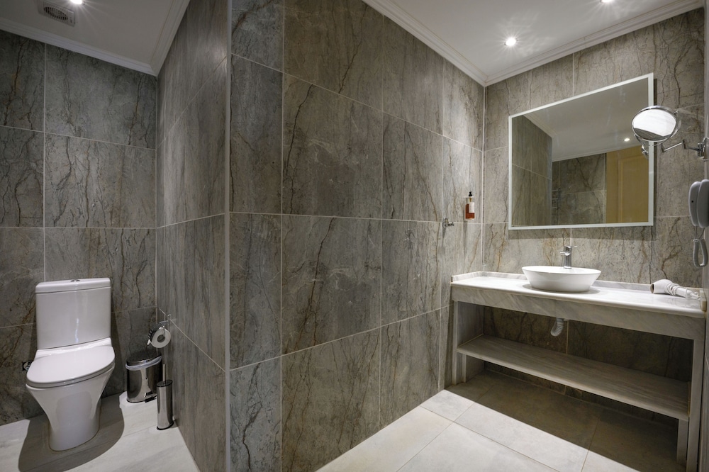 Cavomarina Beach Hotel - Adults Only 59/62