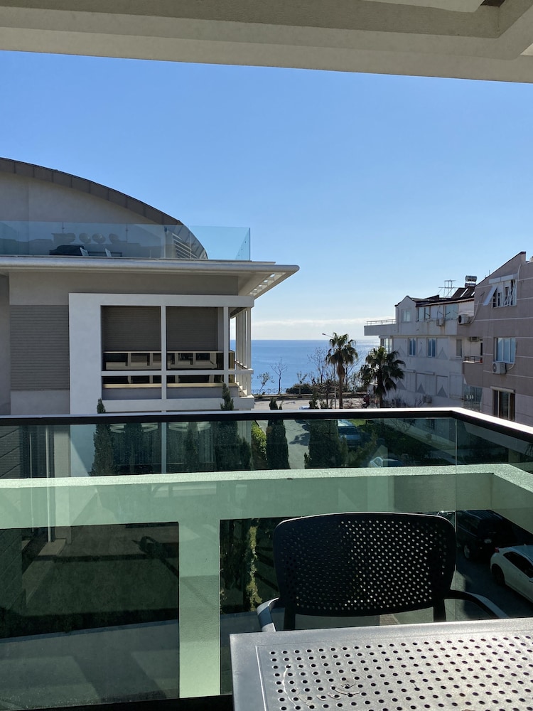 Z-Suites 3/50
