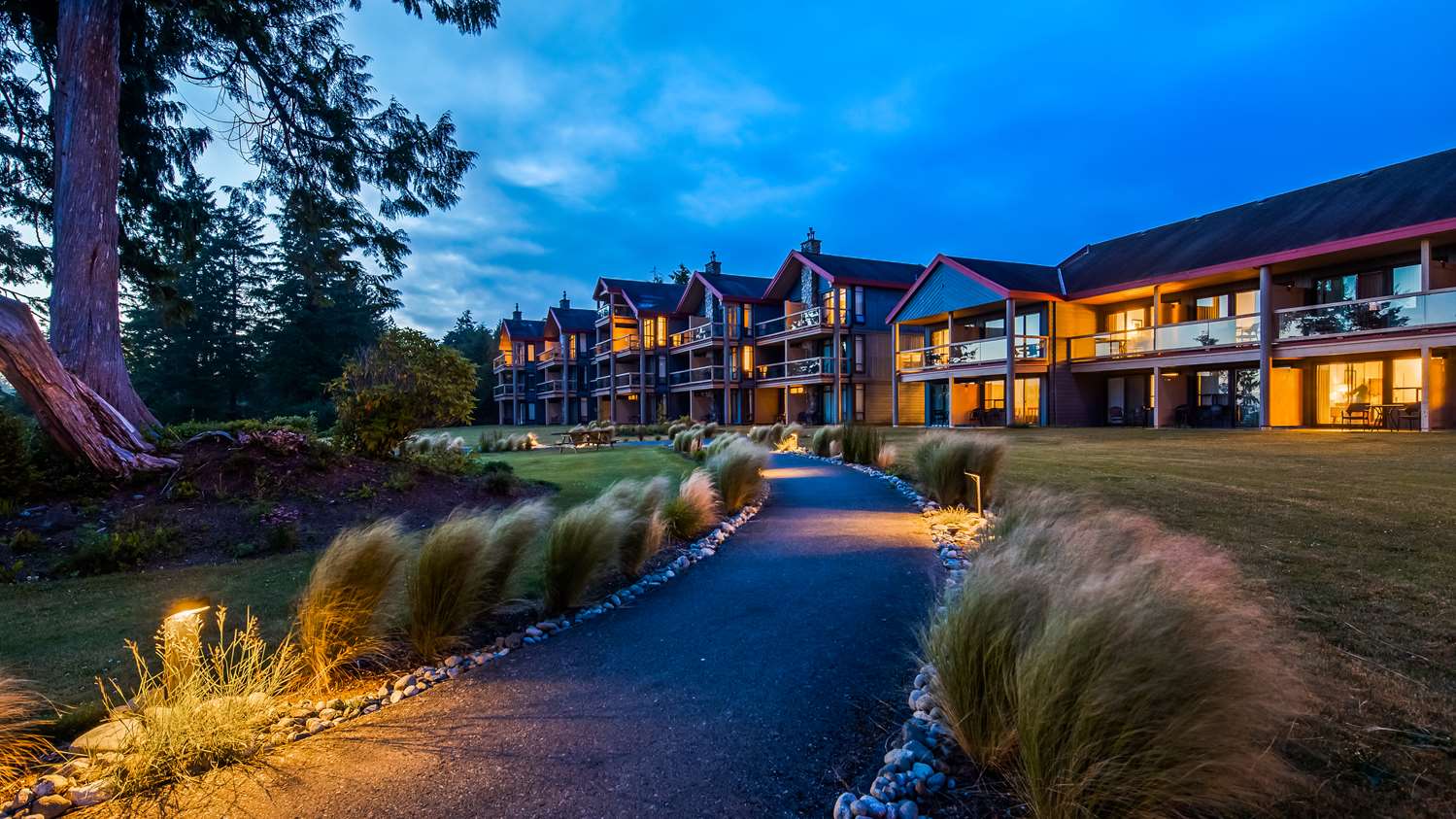Best Western Plus Tin Wis Resort 65/66