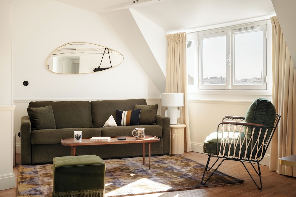 My Maison In Paris - Louvre 30/50