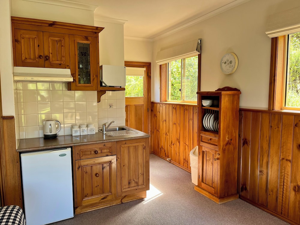 DAYSY HILL COUNTRY COTTAGES 9/50