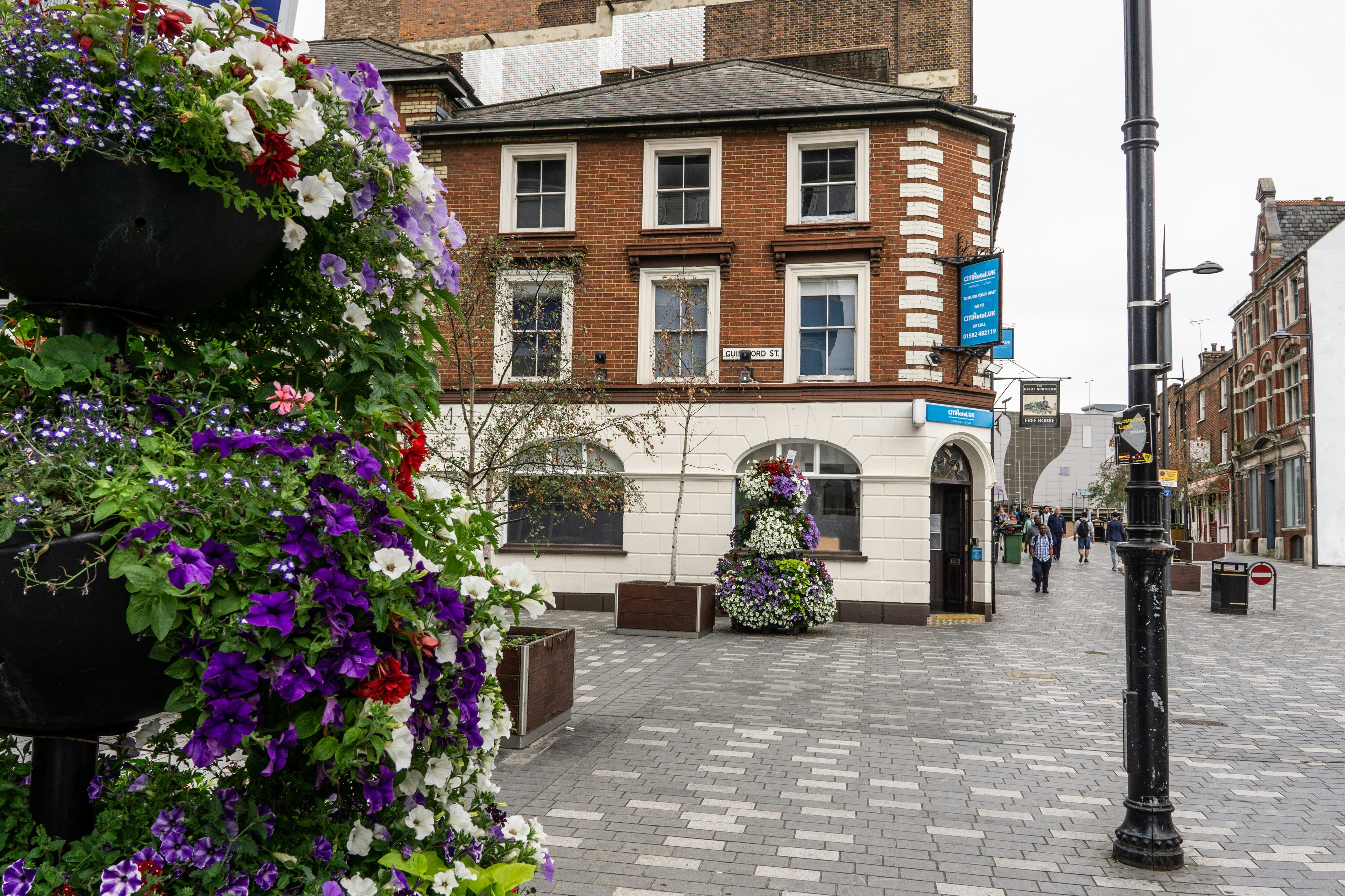 CiTi Hotel London Luton By Belvilla in LUTON