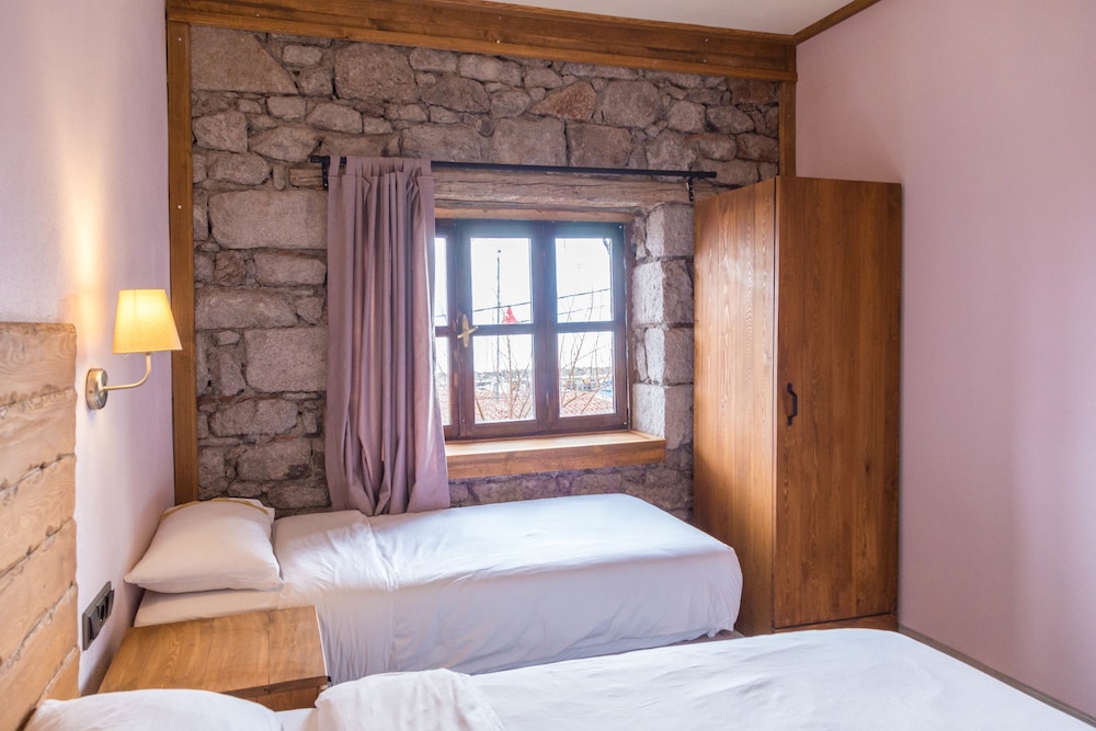 Assos Yildiz Hotel 12/48