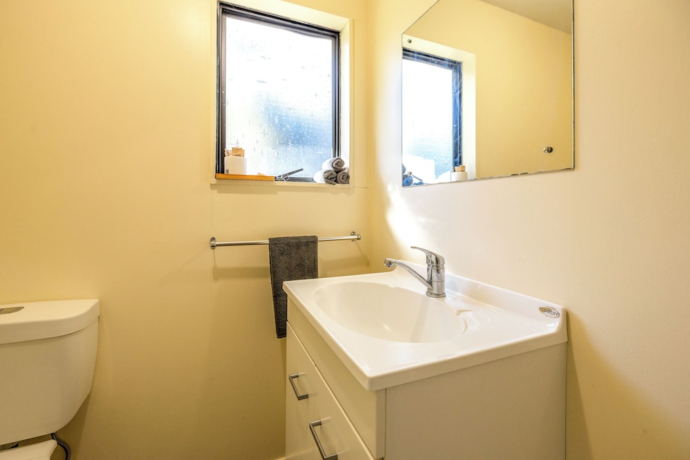 Waiheke Island Motel 48/50